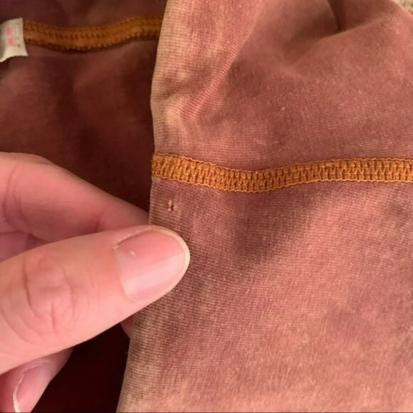 Free People Movement Women’s red marbled leggings medium - Picture 6 of 12